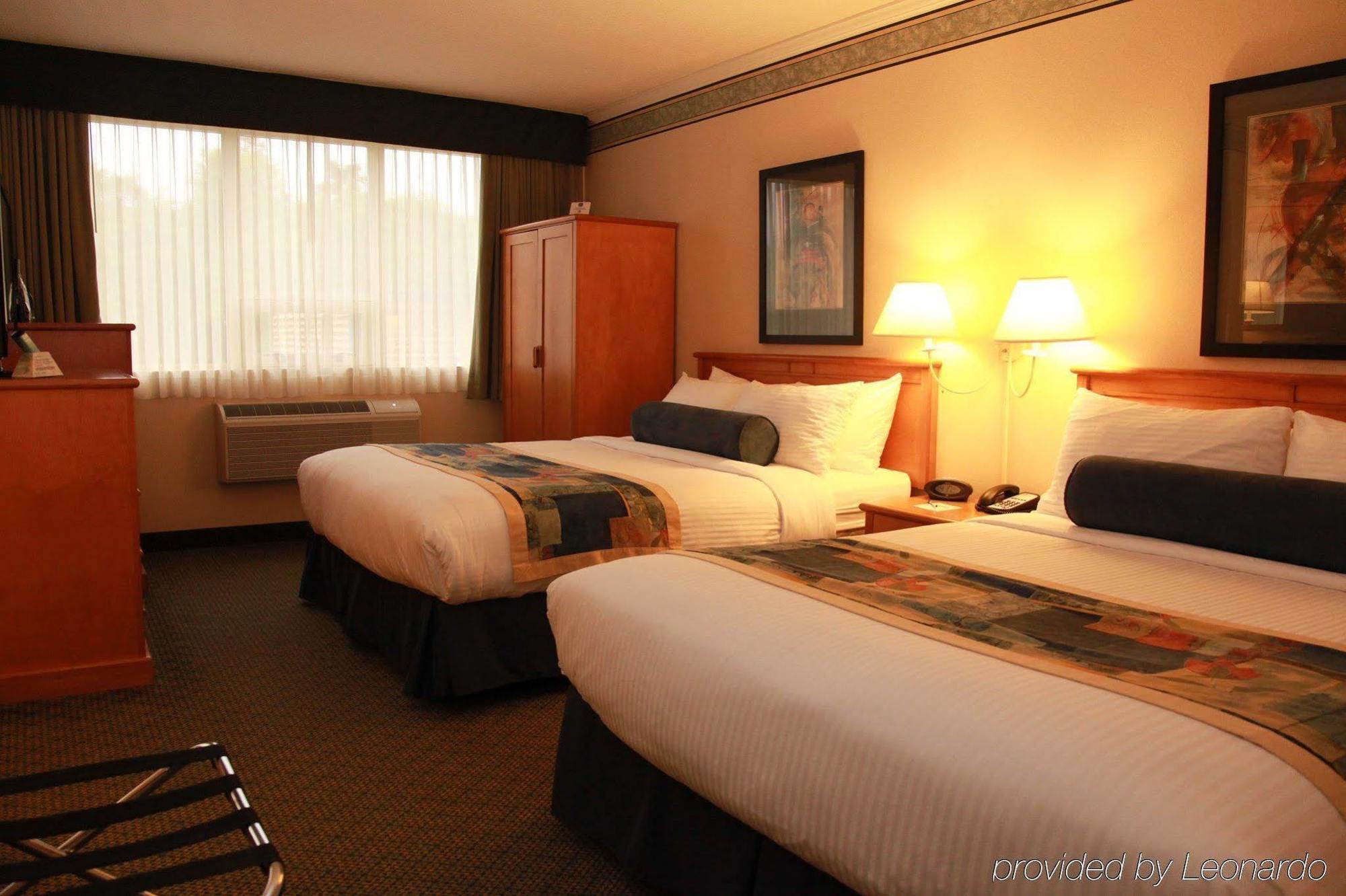 Best Western Plus Barclay Hotel Port Alberni Esterno foto